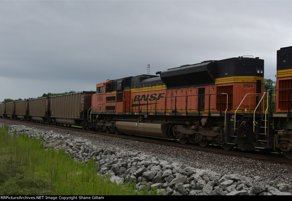 BNSF 9194 Roster shot.